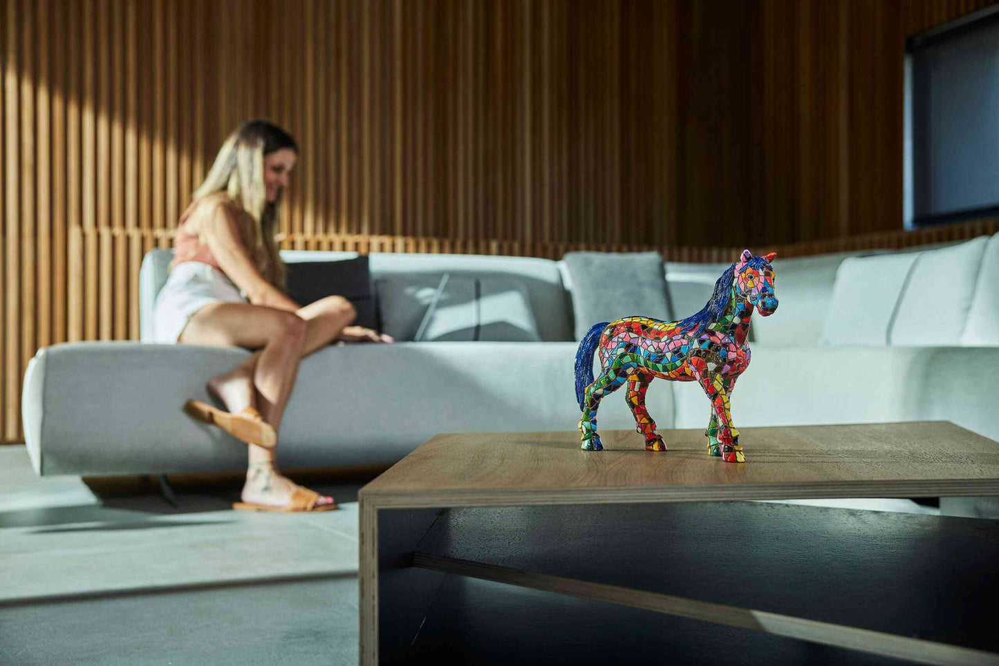 Gaudí-Style Mosaic Horse Sculpture – Barcino